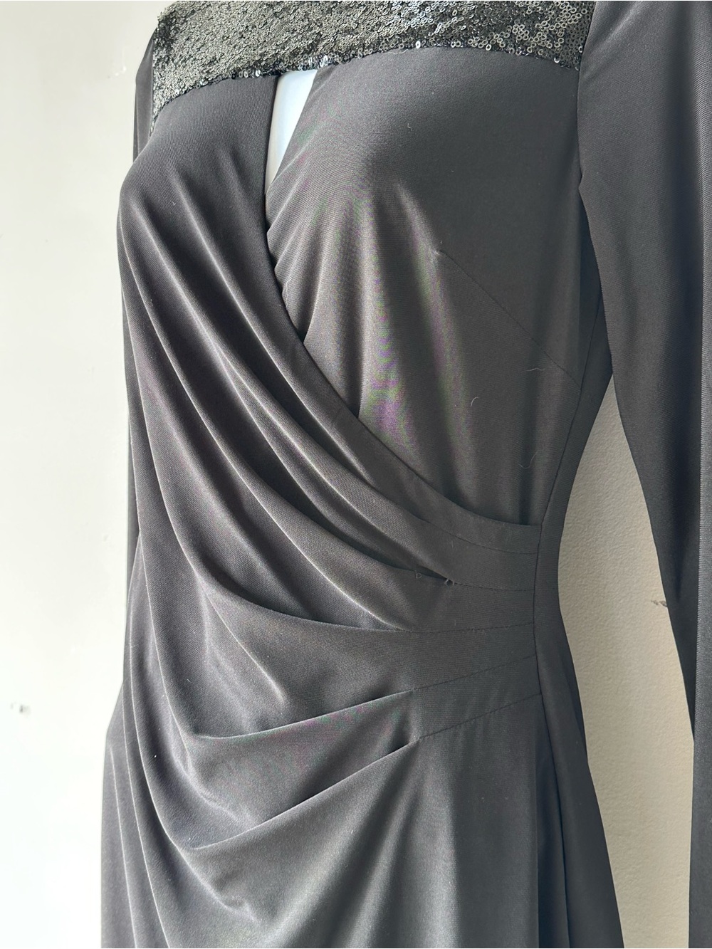 Lauren Ralph Lauren Stunning Sequin-Accented Black Cocktail Dress - Picture 3 of 11